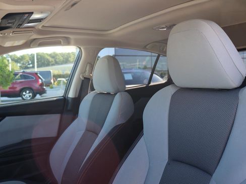 Used 2019 Subaru Crosstrek 2.0i Premium image 30