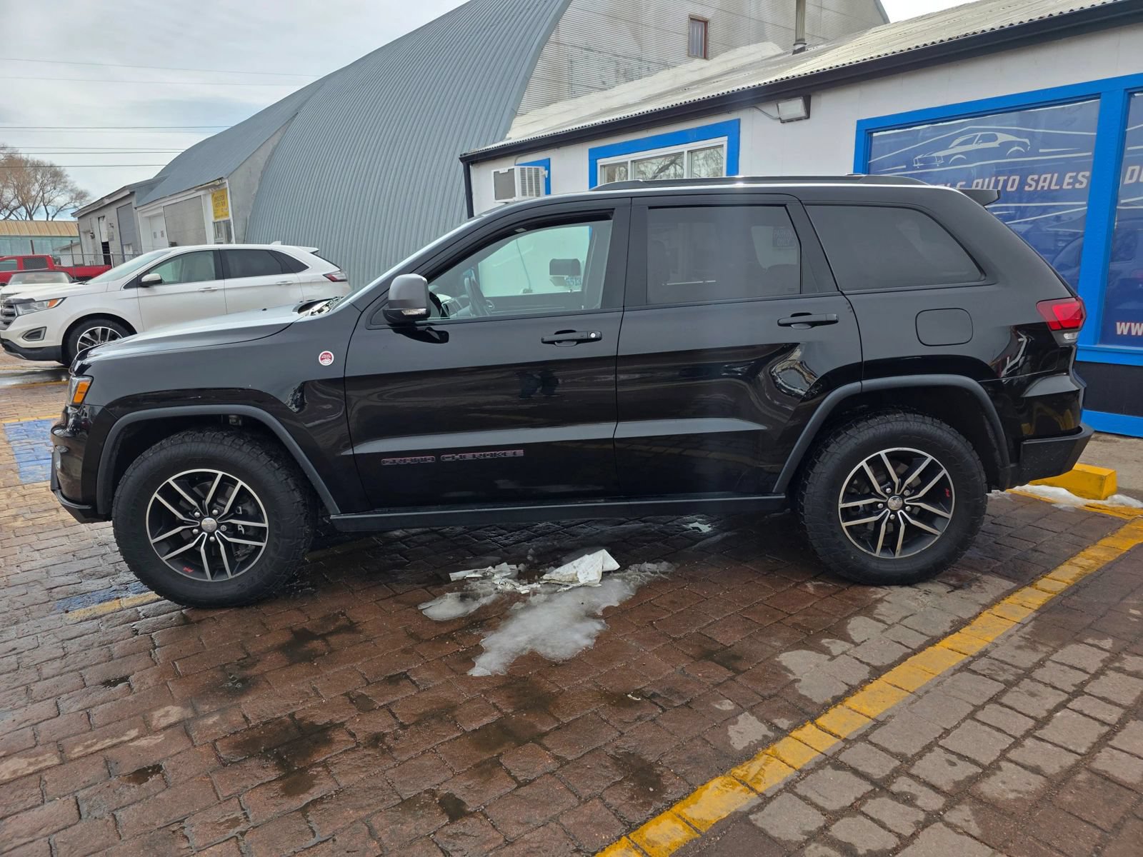 Used 2018 Jeep Grand Cherokee Trailhawk AWD/4WD image 8