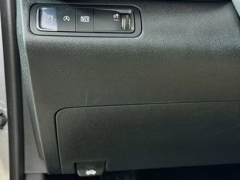 Used 2026 Chevrolet Equinox ACTIV FWD image 11