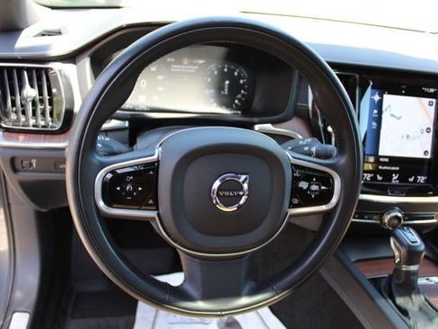 Used 2021 Volvo V60 T5 Cross Country w/ Lounge Package AWD/4WD image 28