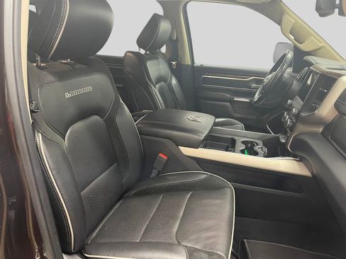 Used 2019 RAM 1500 Laramie image 12