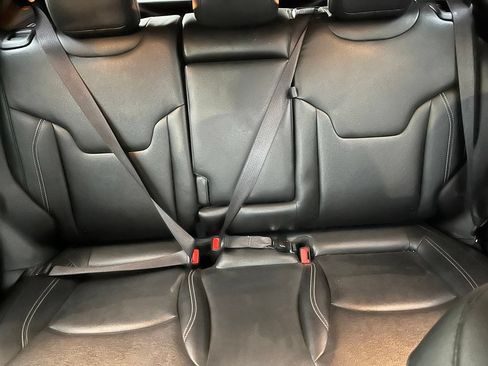 Certified 2025 Jeep Compass Limited AWD/4WD image 16
