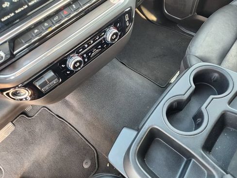 Certified 2025 GMC Sierra 1500 SLT RWD image 19