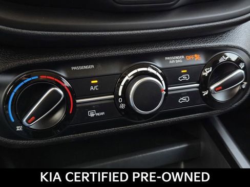 Certified 2025 Kia Soul LX w/ LX Technology Package FWD image 22
