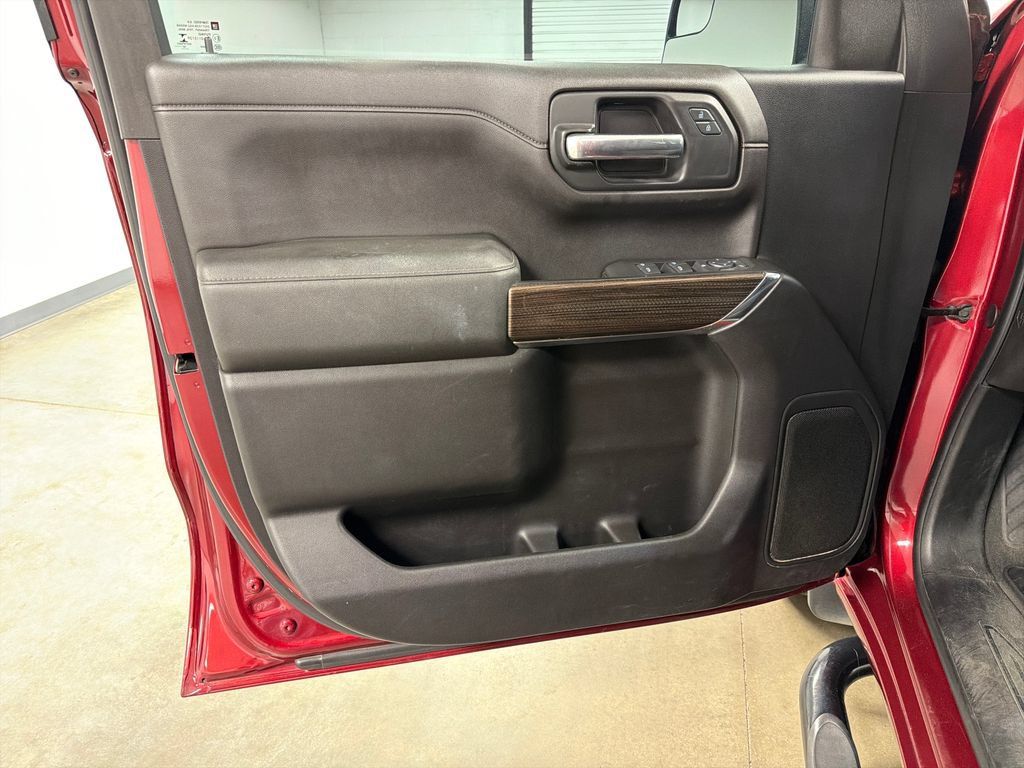 Used 2019 Chevrolet Silverado 1500 RST w/ All-Star Edition AWD/4WD image 24