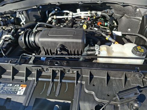 Certified 2022 Ford Explorer XLT w/ Equipment Group 202A image 29