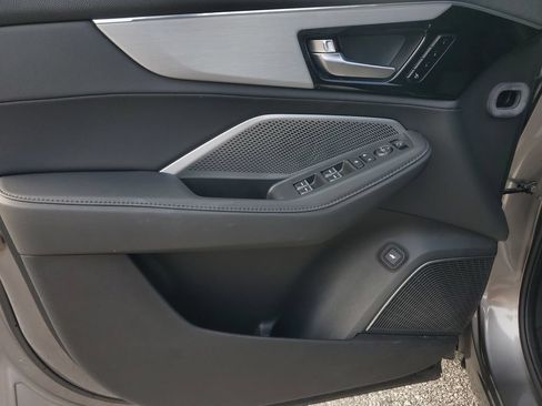 Certified 2025 Acura MDX FWD image 19