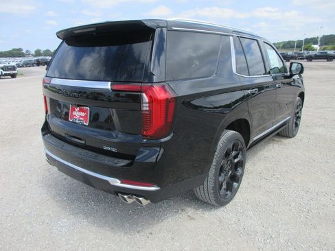 New 2026 GMC Yukon Denali w/ Denali Reserve Package AWD/4WD image 4