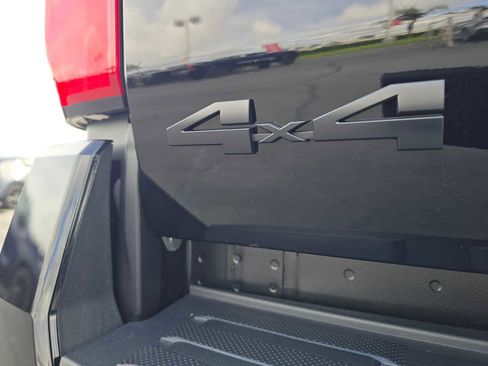 Used 2025 Toyota Tacoma TRD Off-Road image 14