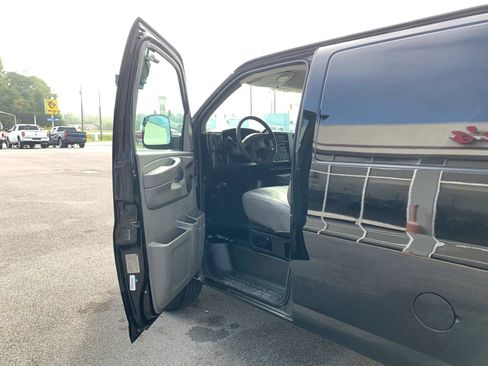 Used 2007 Chevrolet Express 1500 RWD image 7