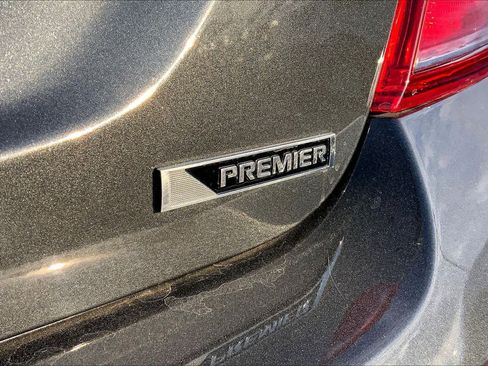 Used 2020 Chevrolet Sonic Premier image 8