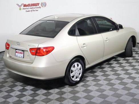 Used 2010 Hyundai Elantra GLS w/ Sunroof Pkg 3 FWD image 4