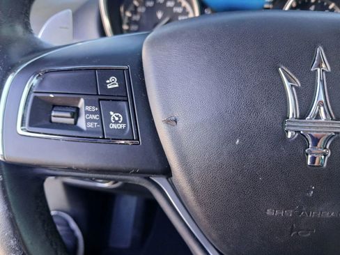 Used 2017 Maserati Levante S image 30