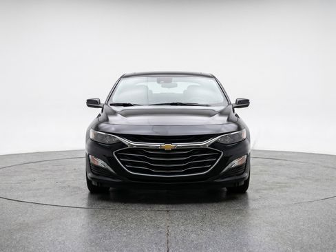 Used 2024 Chevrolet Malibu LT FWD image 2