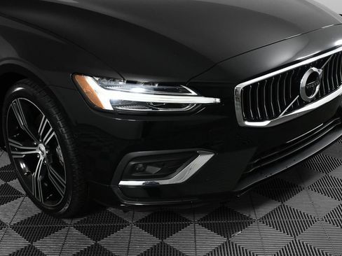 Used 2021 Volvo S60 T5 Inscription w/ Advanced Package FWD image 32