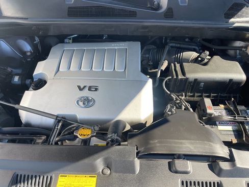 Used 2012 Toyota Highlander 4WD w/ Tech Pkg image 30