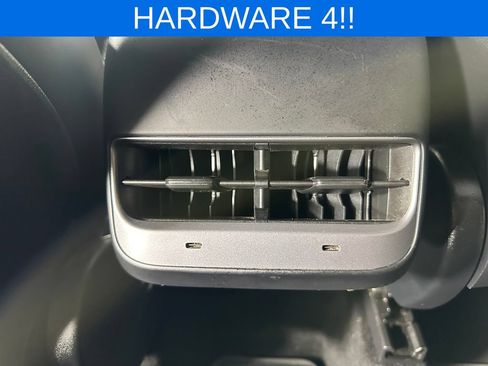 Used 2023 Tesla Model Y Long Range AWD/4WD image 23