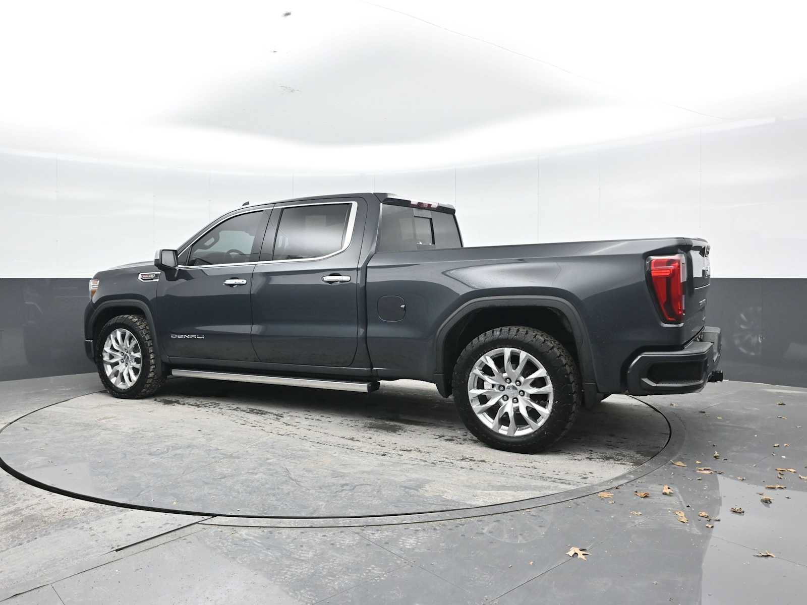 Used 2021 GMC Sierra 1500 Denali w/ Denali Ultimate Package AWD/4WD image 4