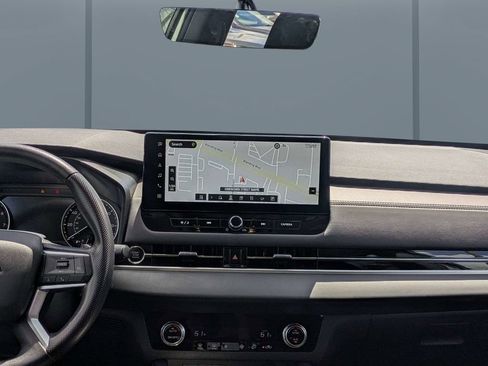 Used 2025 Mitsubishi Outlander ES FWD image 17