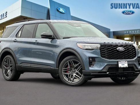 New 2026 Ford Explorer ST-Line w/ ST-Line Street Pack image 1