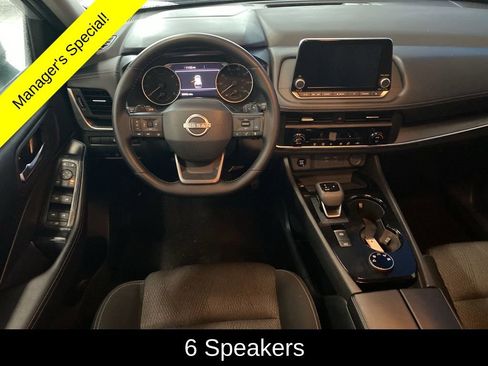 Used 2025 Nissan Rogue SV AWD/4WD image 5