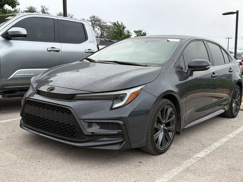 Used 2024 Toyota Corolla SE FWD image 12
