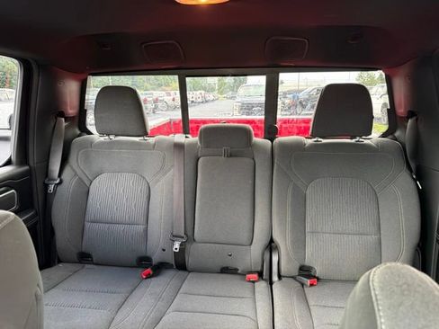 Used 2023 RAM 1500 Big Horn AWD/4WD image 30