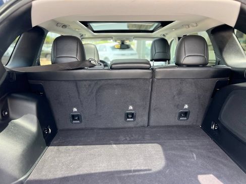 Used 2020 Jeep Cherokee Latitude Plus w/ Comfort/Convenience Group FWD image 17
