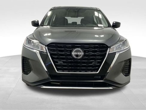 New 2025 Nissan Kicks Play S image 7