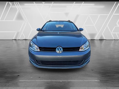 Used 2015 Volkswagen Golf SE image 3