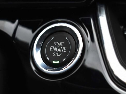 New 2026 Chevrolet Trax RS w/ Driver Confidence Package image 16