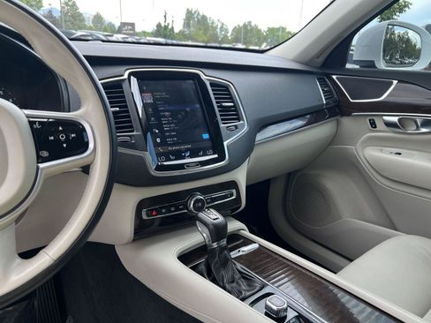 Used 2018 Volvo XC90 T5 Momentum w/ Convenience Package AWD/4WD image 35