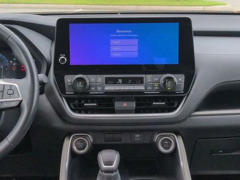 Certified 2024 Toyota Grand Highlander AWD image 18