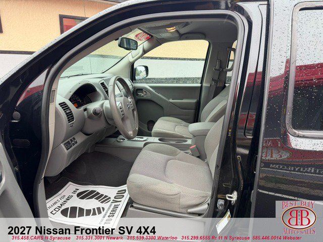 Used 2020 Nissan Frontier SV w/ Midnight Edition Floor Mats AWD/4WD image 10