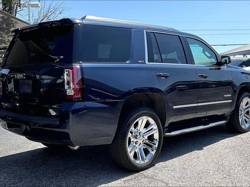 Used 2017 GMC Yukon SLT w/ Premium Edition RWD image 8