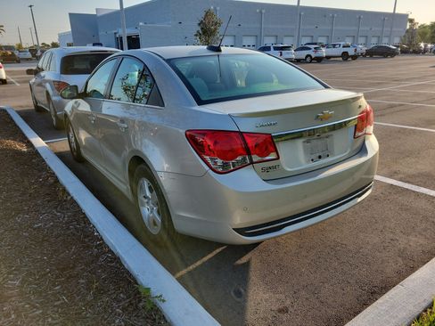 Used 2015 Chevrolet Cruze LT w/ Enhanced Safety Package FWD image 8