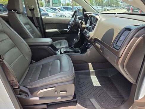 Used 2021 GMC Canyon Denali RWD image 15