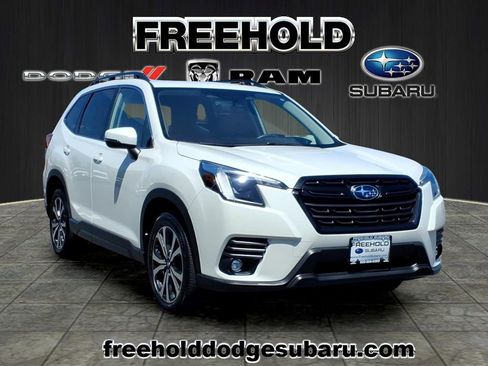 Used 2024 Subaru Forester Limited AWD/4WD image 1