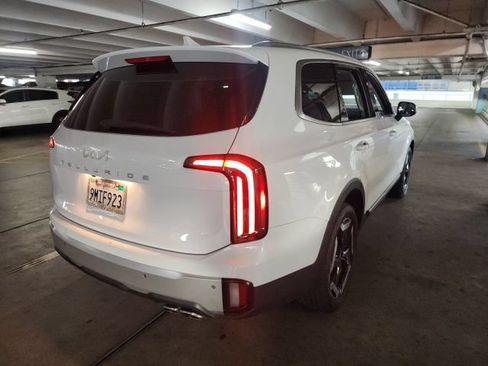 Certified 2024 Kia Telluride EX FWD image 2
