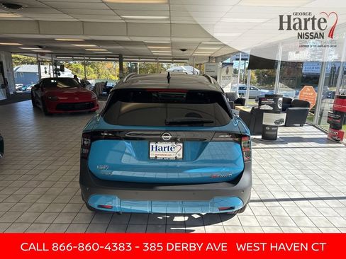 Certified 2025 Nissan Kicks SR image 3