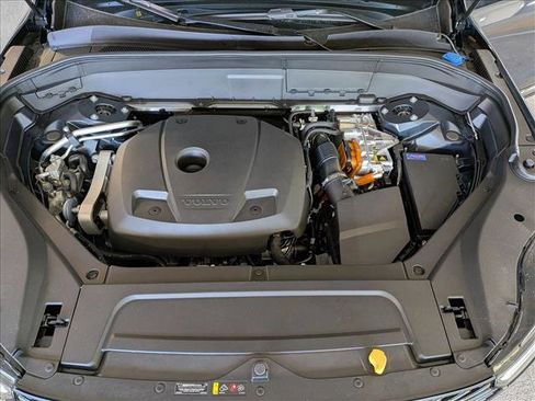 New 2026 Volvo XC90 T8 Ultra w/ Protection Package Premier AWD/4WD image 19