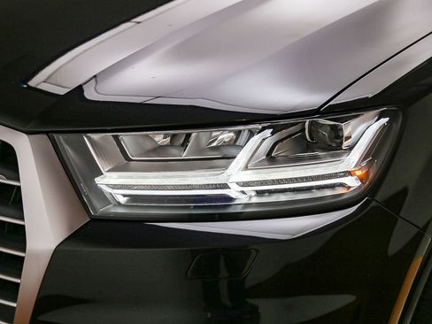Used 2018 Audi Q7 3.0T Prestige w/ Prestige Package AWD/4WD image 8