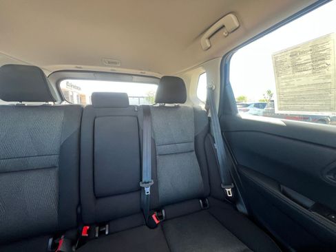 Used 2025 Nissan Rogue SV FWD image 38
