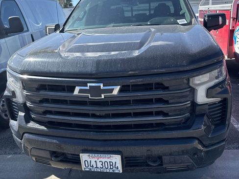 Used 2024 Chevrolet Silverado 1500 High Country w/ Midnight Edition image 2