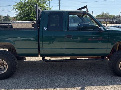 Used 1998 Chevrolet Silverado 1500 4x4 Extended Cab w/ Preferred Equipment Group 2 image 7