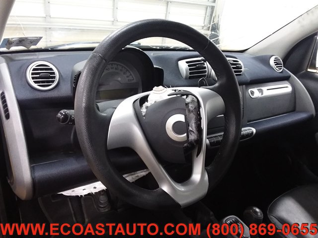 Used 2014 smart fortwo passion RWD image 10