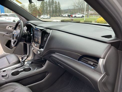 Certified 2022 Chevrolet Traverse LT image 28
