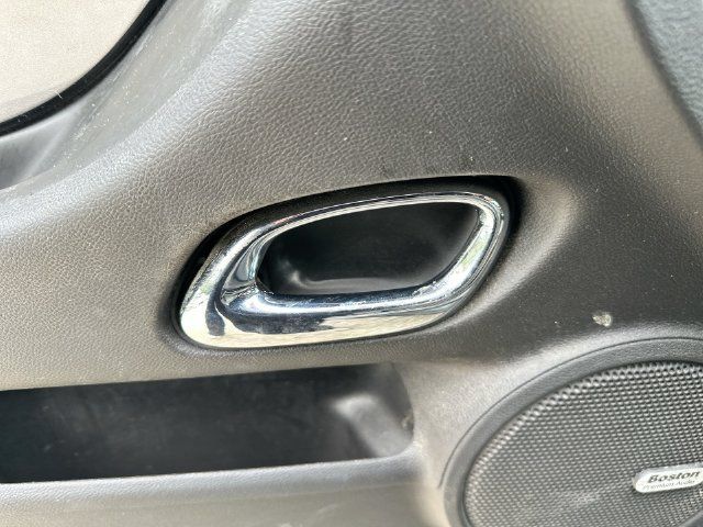 Used 2010 Chevrolet Camaro LT RWD image 47