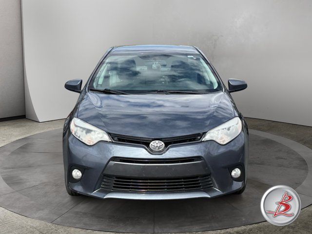 Used 2015 Toyota Corolla LE FWD image 2