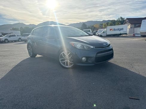 Used 2016 Kia Forte SX FWD image 1